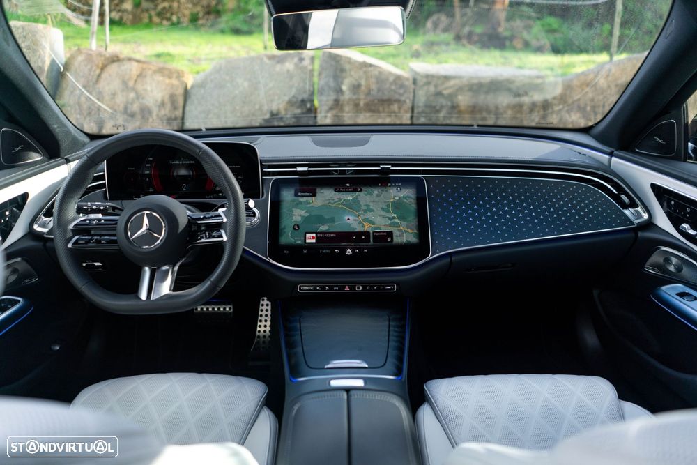 Mercedes-Benz E 300 - 37