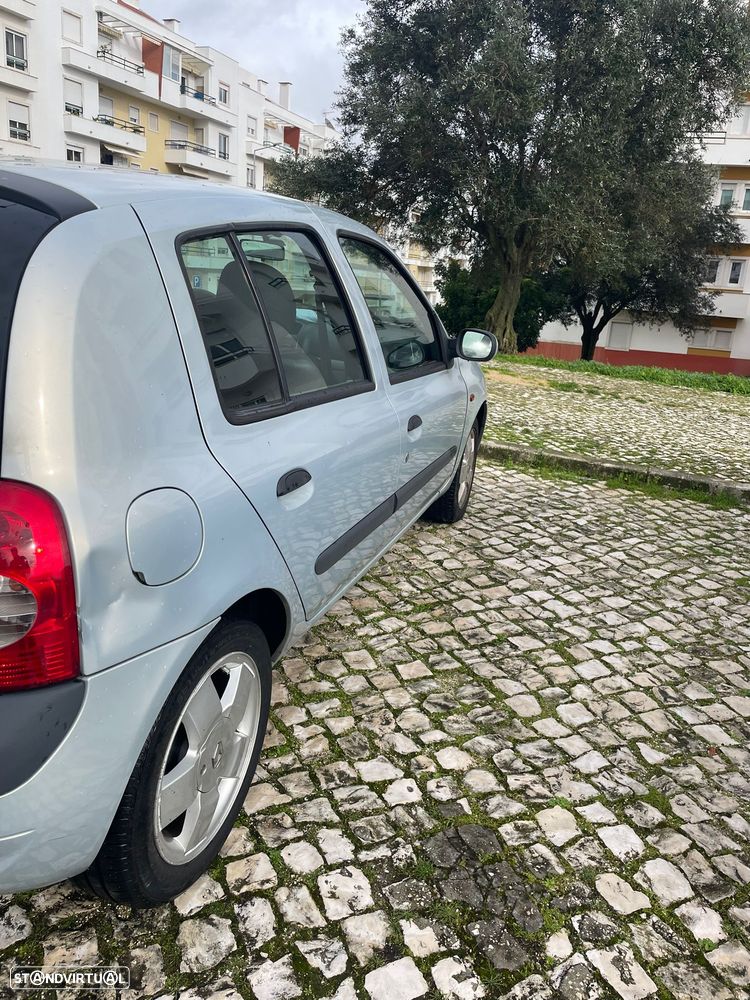 Renault Clio 1.2 16V Extreme - 6