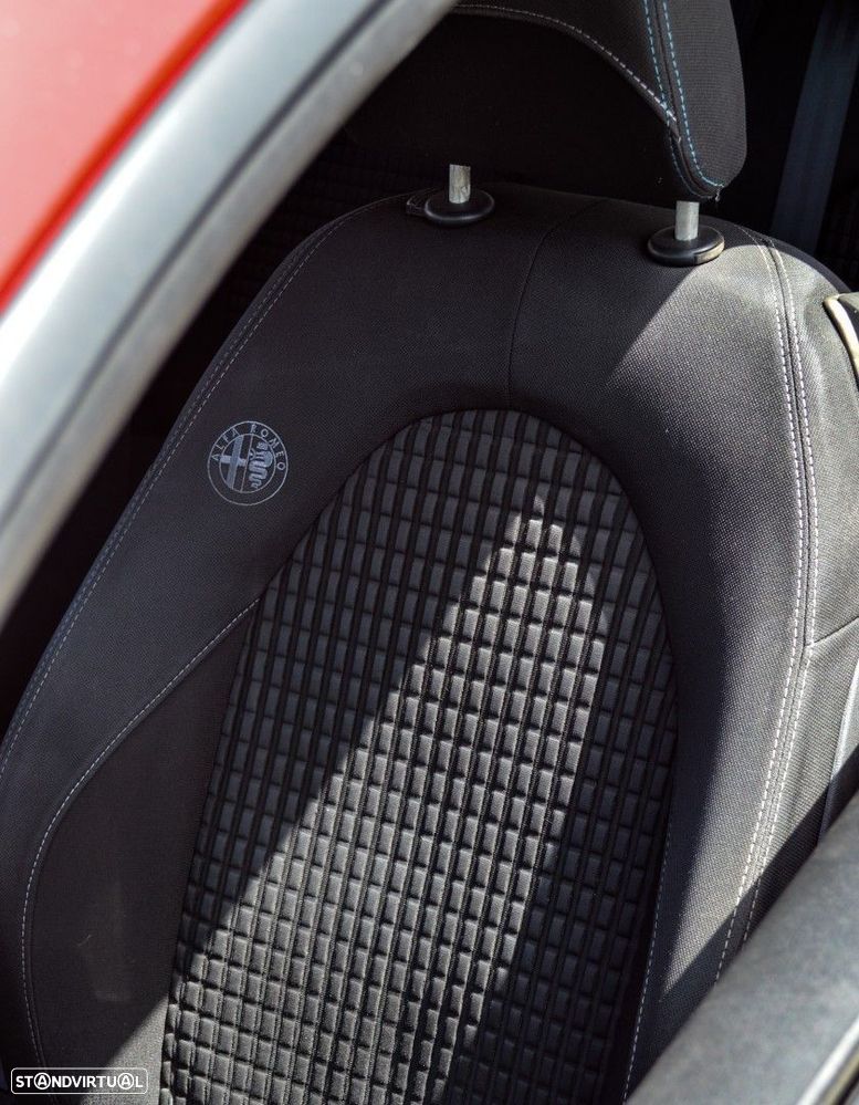 Alfa Romeo MiTo - 7