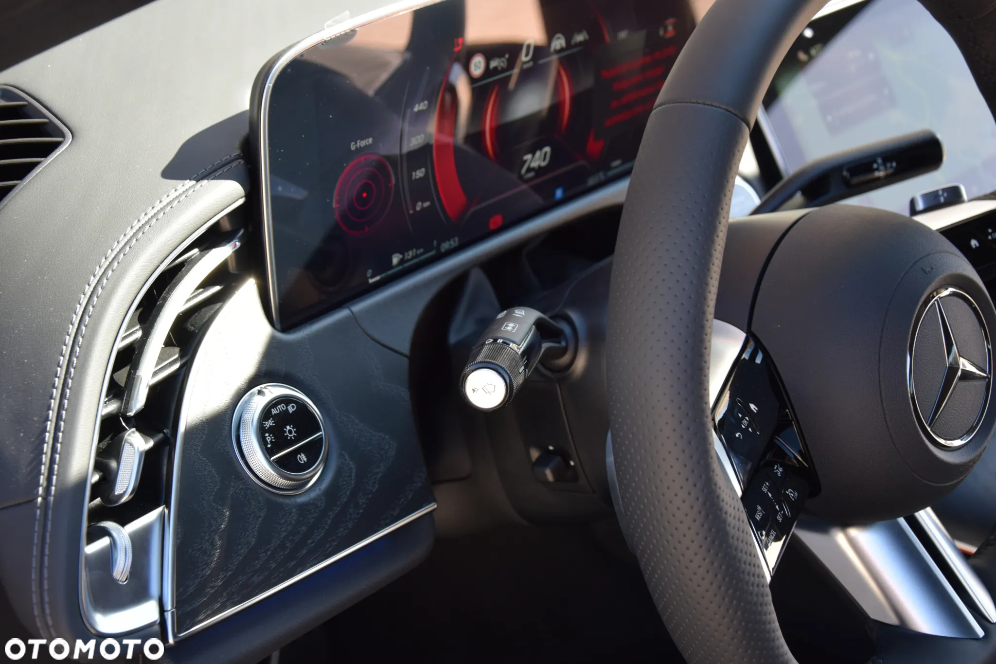 Mercedes-Benz Klasa E 220 d 4-Matic AMG/Avantgarde - 25