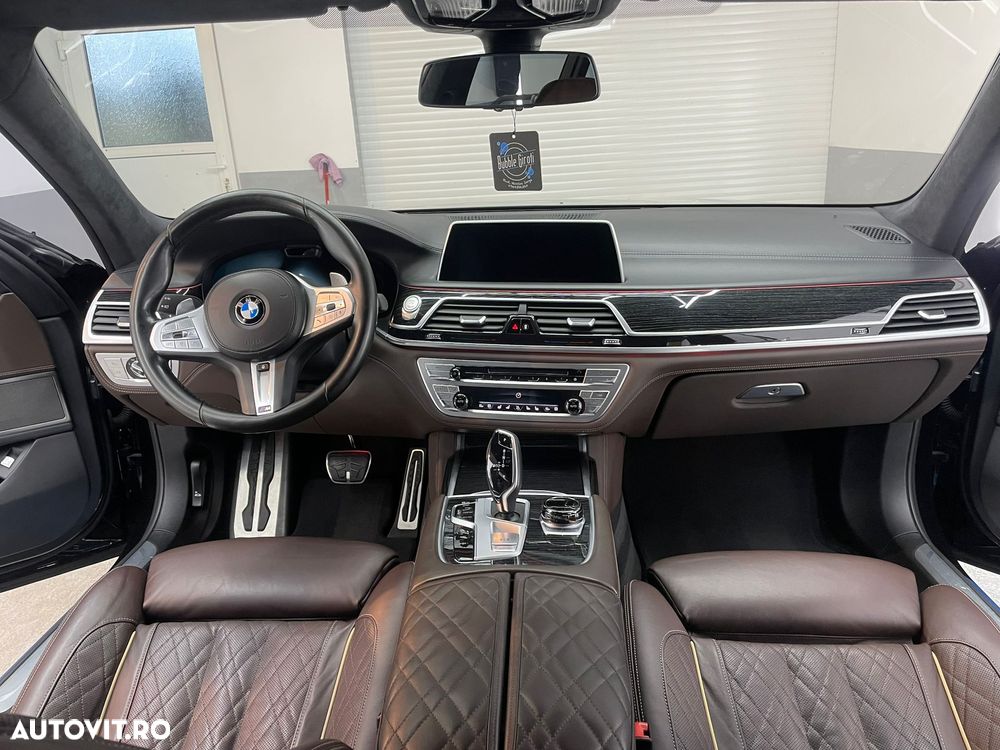 BMW Seria 7 740d xDrive MHEV - 10