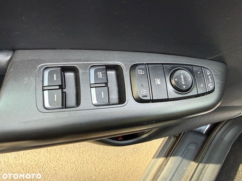 Kia Sportage 1.6 GDI 2WD DREAM-TEAM EDITION - 21