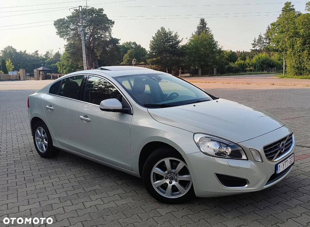 Volvo S60 D3 Geartronic Summum - 2