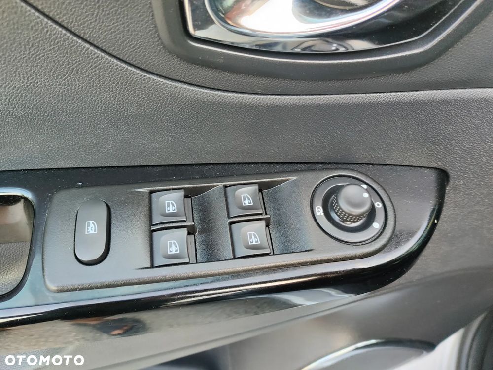 Renault Captur 1.5 dCi Intens EDC - 7