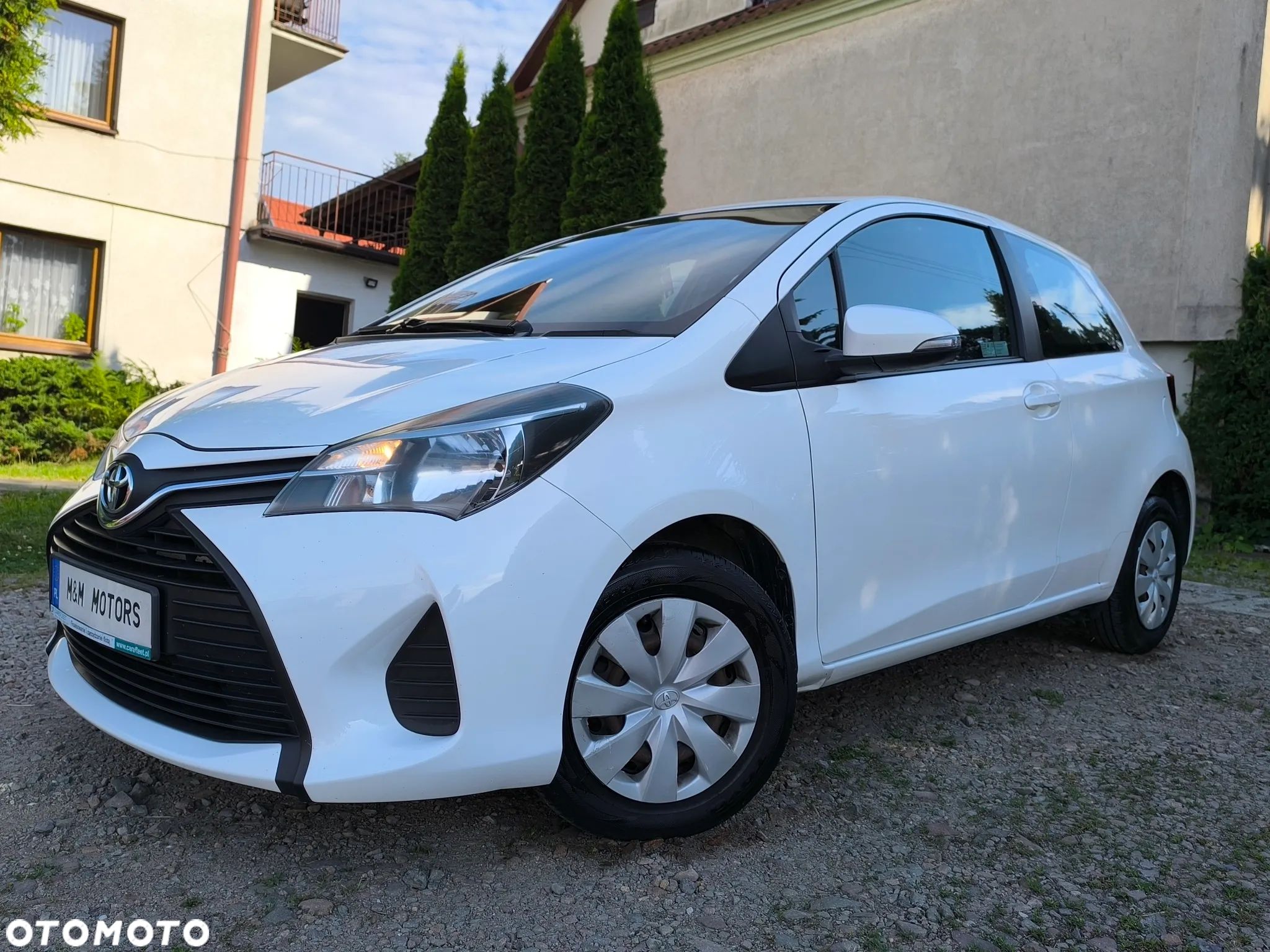Toyota Yaris Van - 1
