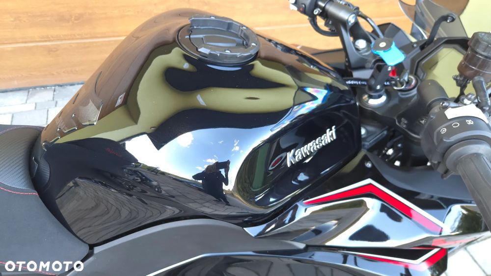 Kawasaki Ninja 1000 SX - 24