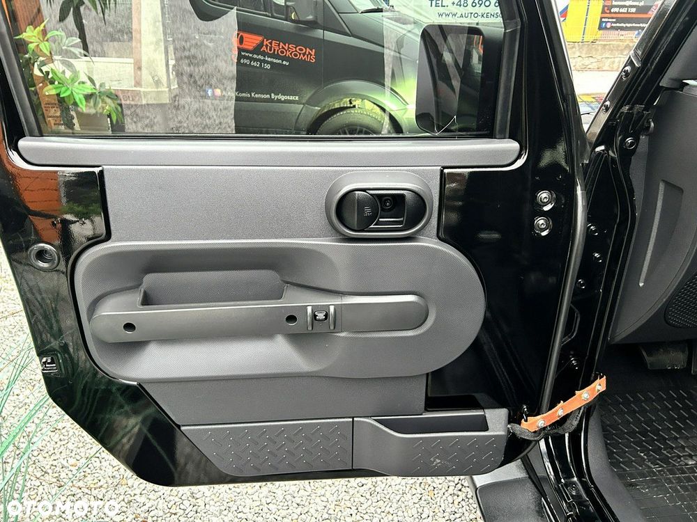 Jeep Wrangler 3.8 Automatik Sport - 13