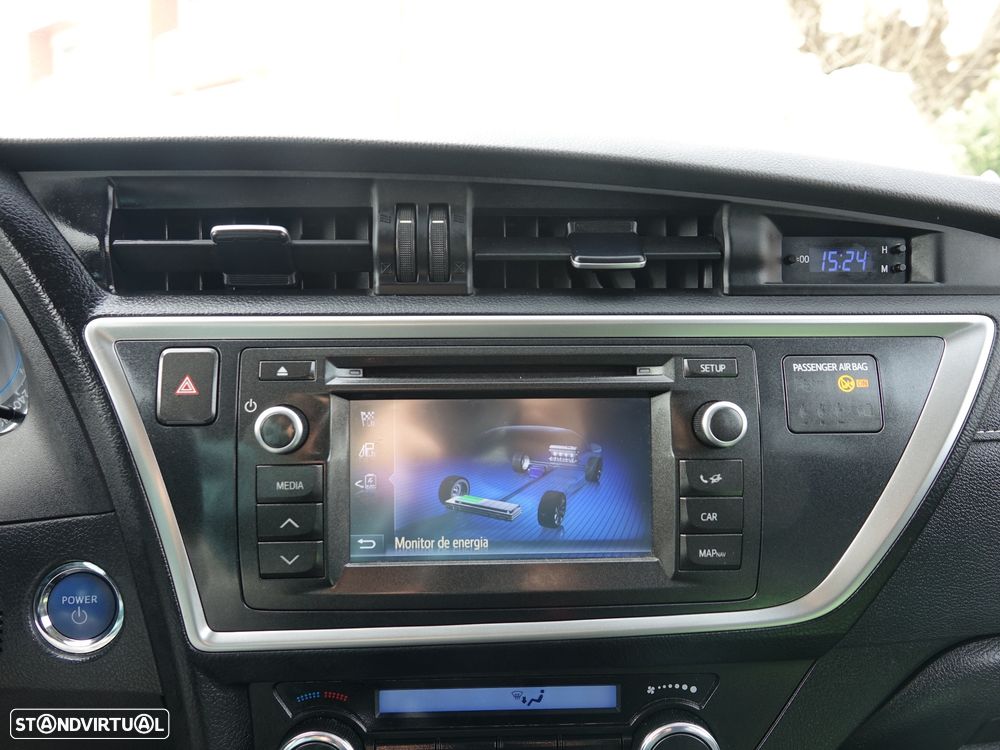 Toyota Auris 1.8 HSD - 8