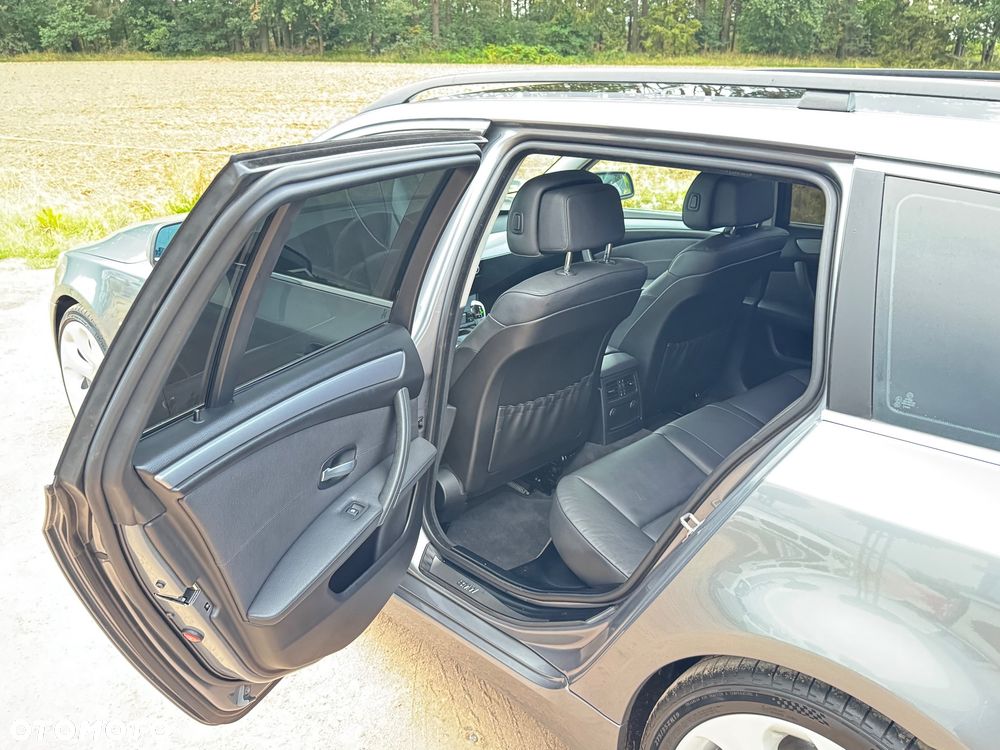 BMW Seria 5 - 25