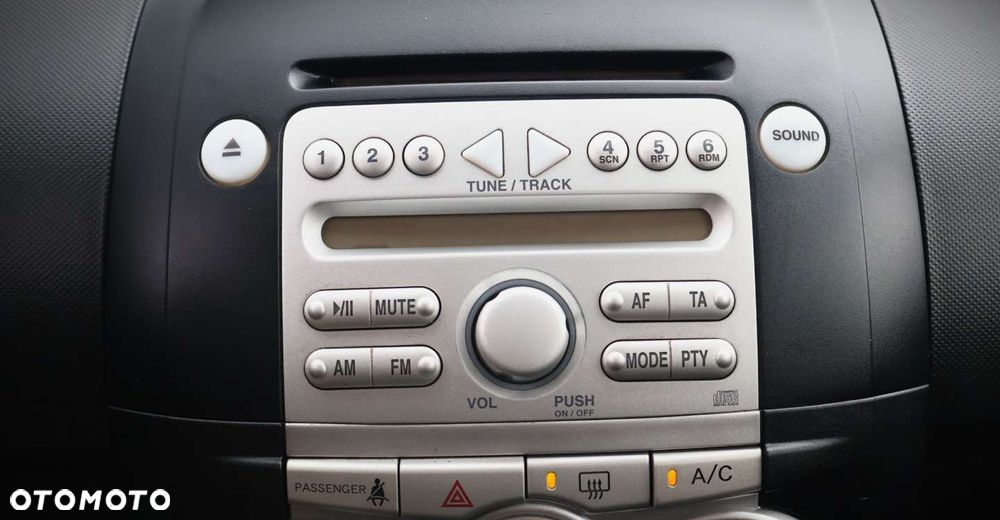 Daihatsu Sirion - 19