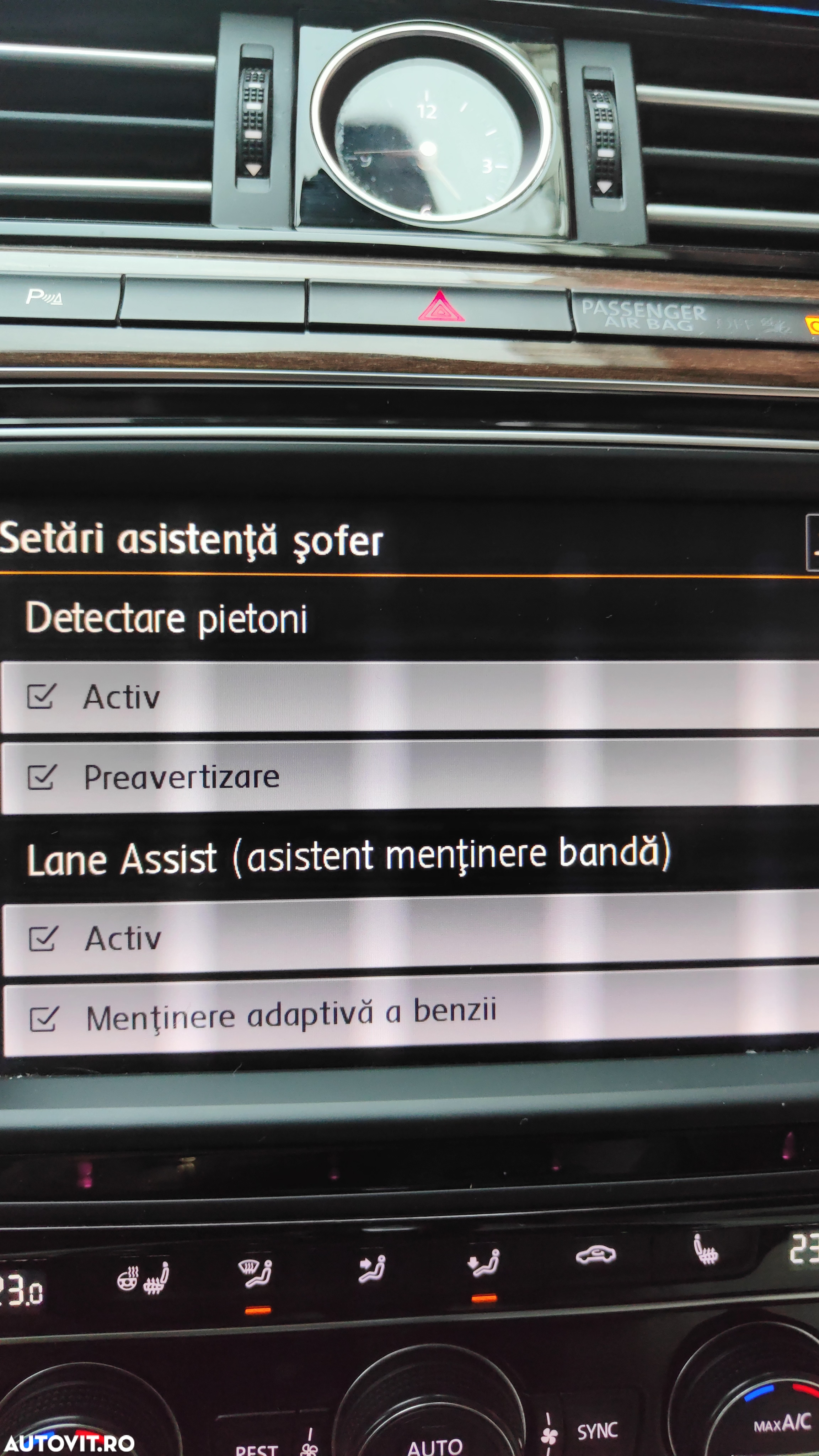Volkswagen Passat Variant 2.0 TDI DSG Highline - 13