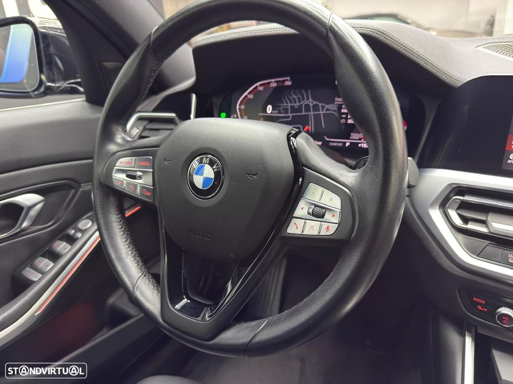 BMW 320 d Touring Line Sport Shadow Auto - 24