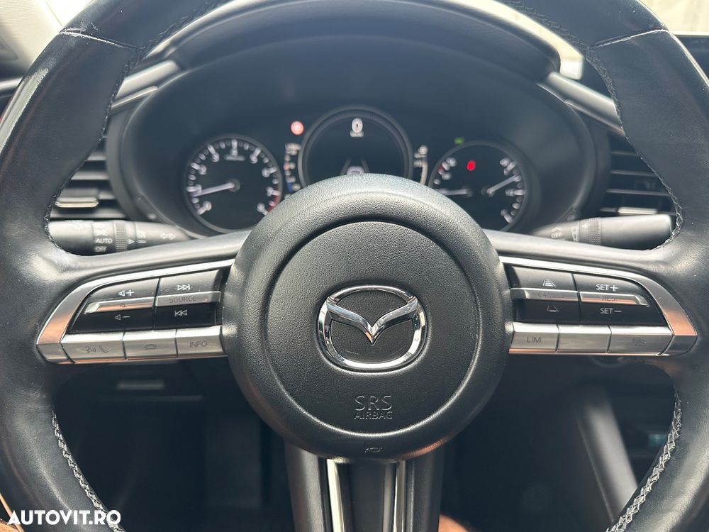 Mazda 3 - 11