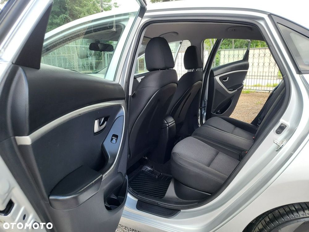 Hyundai i30 - 16