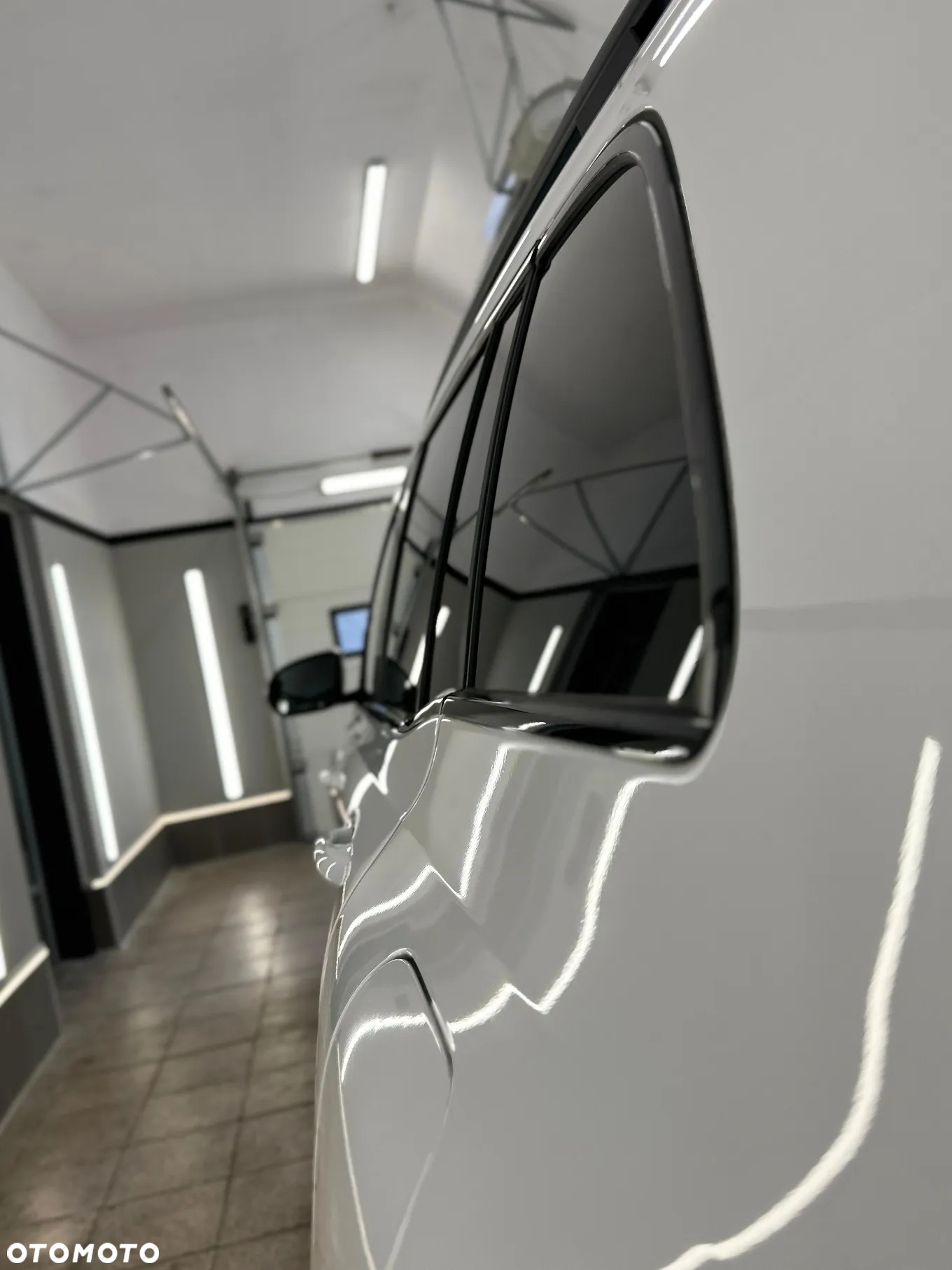 Mercedes-Benz GLB 200 Progressive 7G-DCT - 19