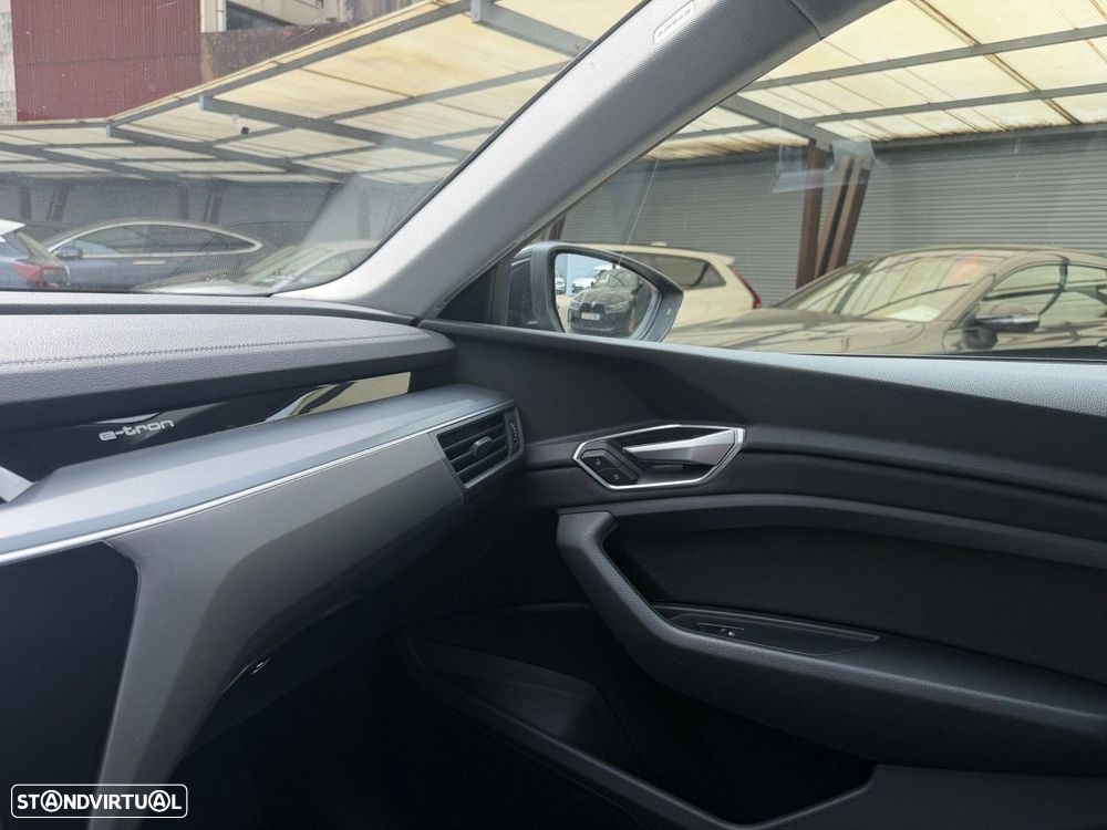 Audi e-tron 50 quattro - 38