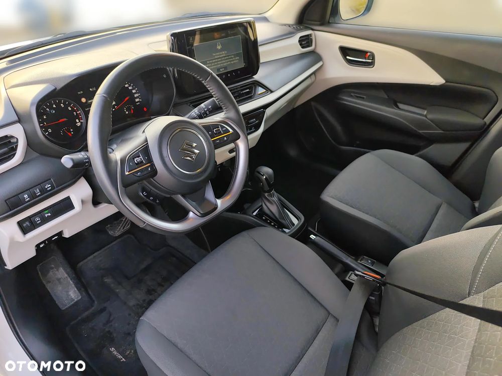 Suzuki Swift 1.2 Dualjet SHVS Premium Plus CVT - 10