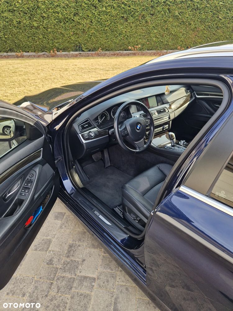 BMW Seria 5 525d xDrive Sport-Aut - 7