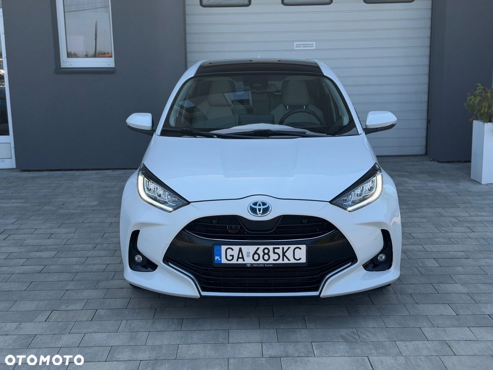 Toyota Yaris Hybrid 100 Selection Platinum - 3