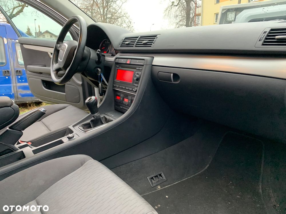 Audi A4 Avant - 30