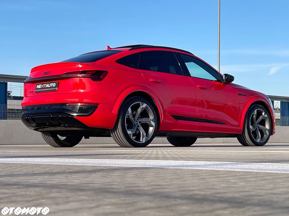 Audi Q8 Sportback e-tron - 10