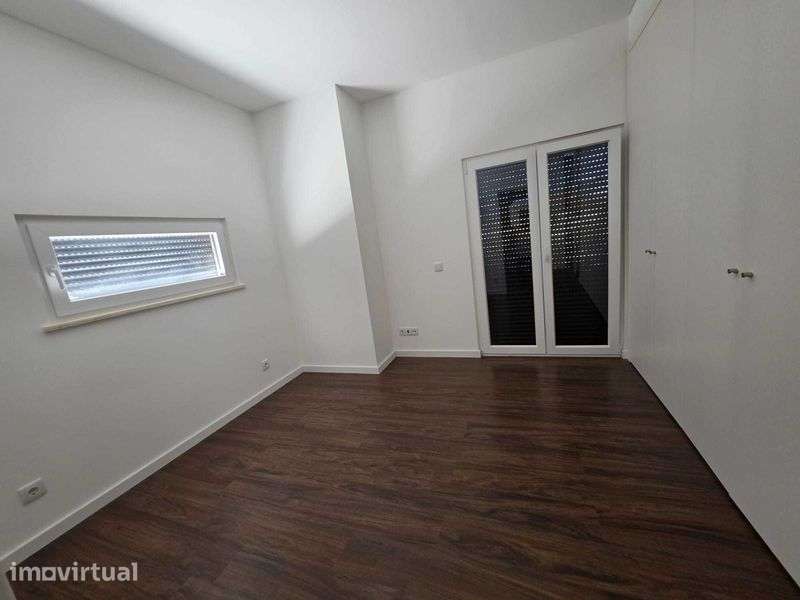 Moradia t5+1 com piscina - Grande imagem: 4/12