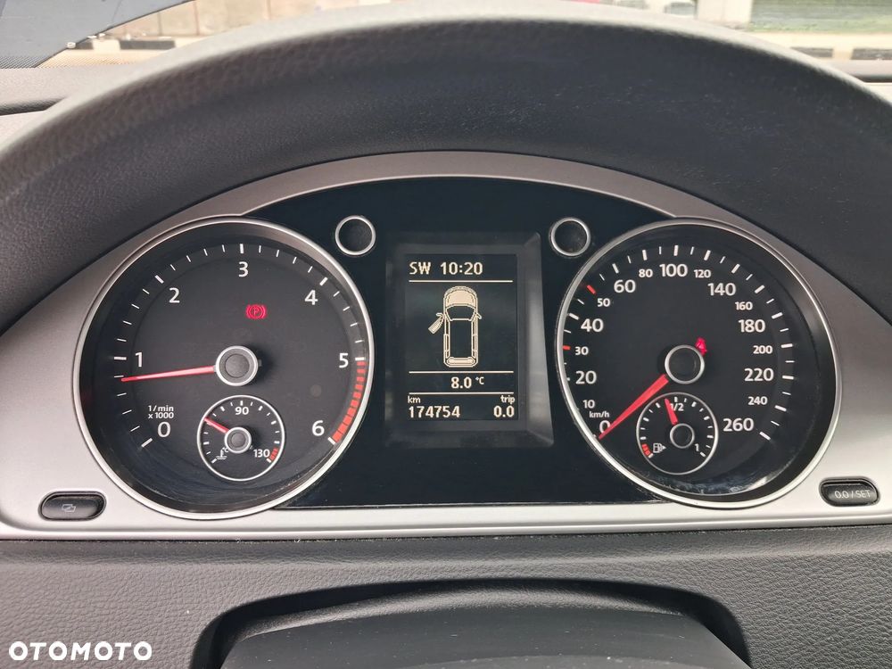 Volkswagen Passat Variant 1.6 TDI BlueMotion - 17