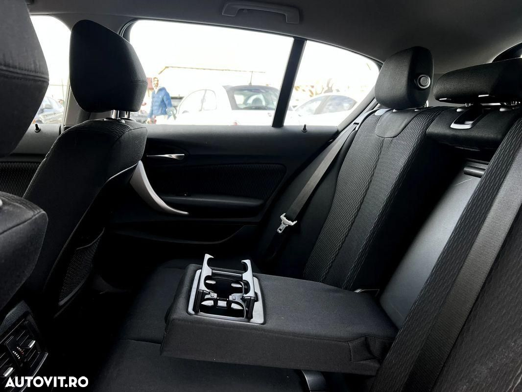 BMW Seria 1 - 25