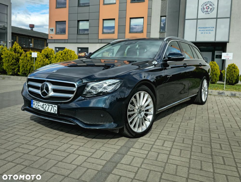 Mercedes-Benz Klasa E 200 d 9G-TRONIC Exclusive - 2