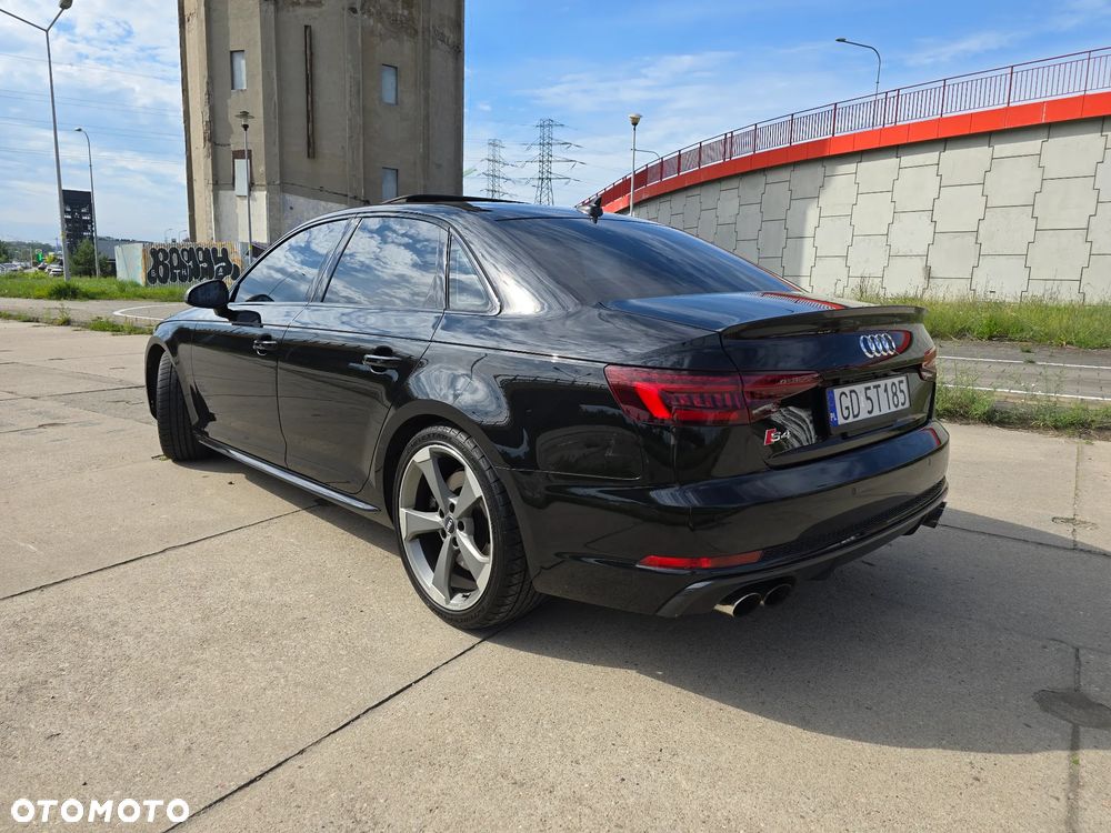 Audi S4 Limousine - 6