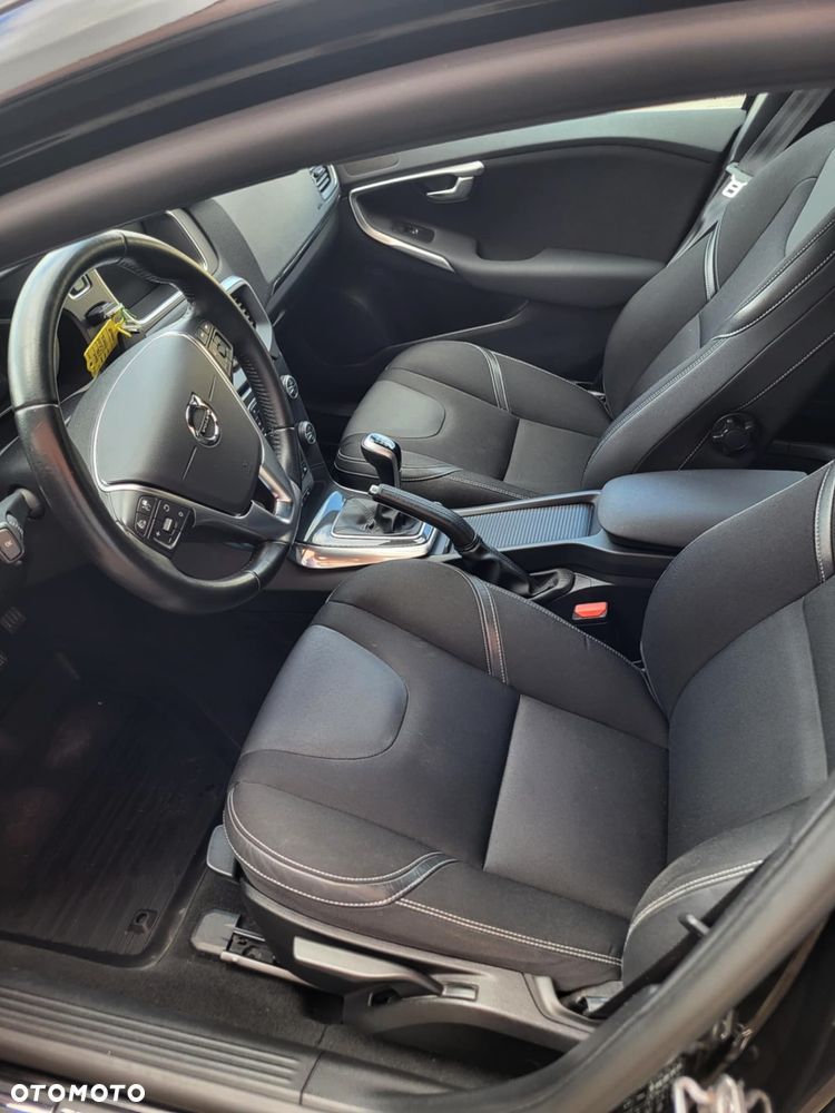 Volvo V40 D3 Drive-E Momentum - 8