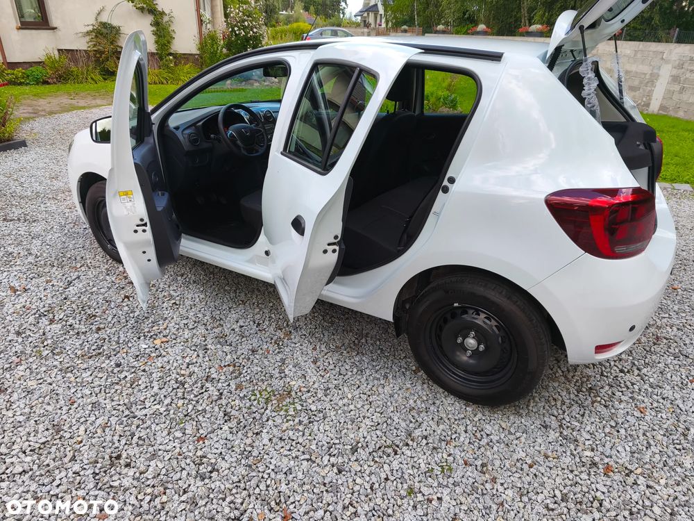 Dacia Sandero - 6