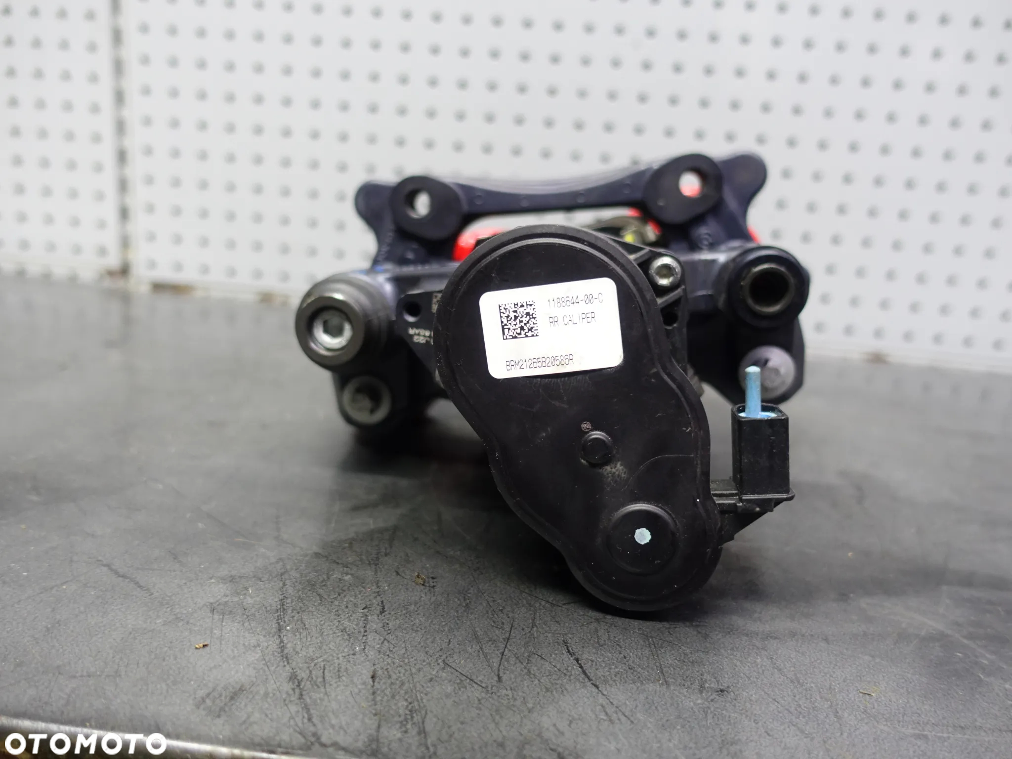 Zacisk Hamulcowy Prawy Tylny Tesla 3 Y Performance 1188644-00-C NOWY!! - 4