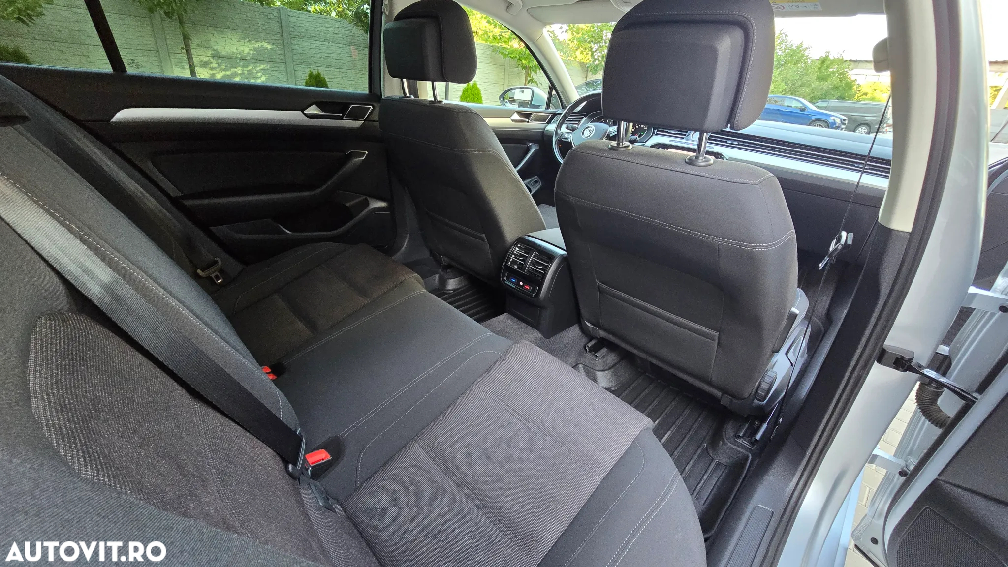 Volkswagen Passat Variant 1.8 TSI (BlueMotion Technology) DSG Highline - 21