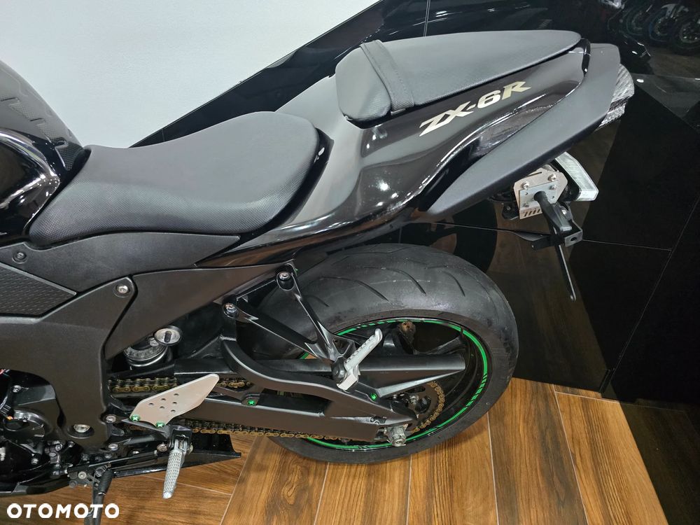 Kawasaki Ninja - 28