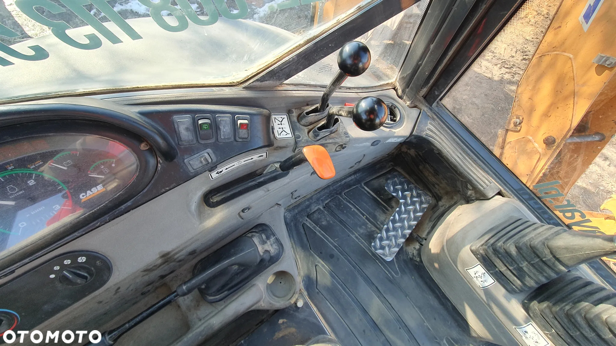 Case 580 T - 16