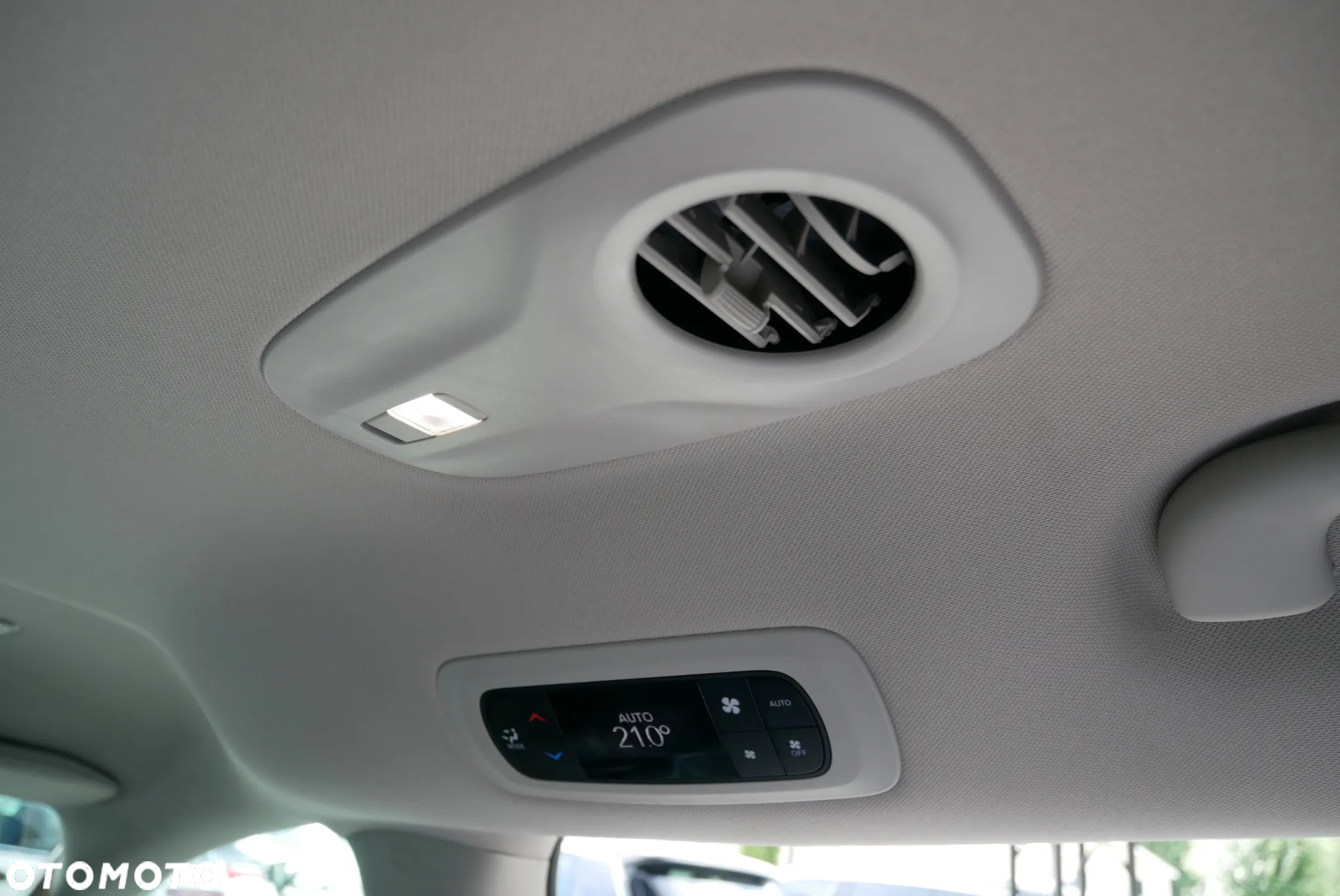 Chrysler Pacifica - 14