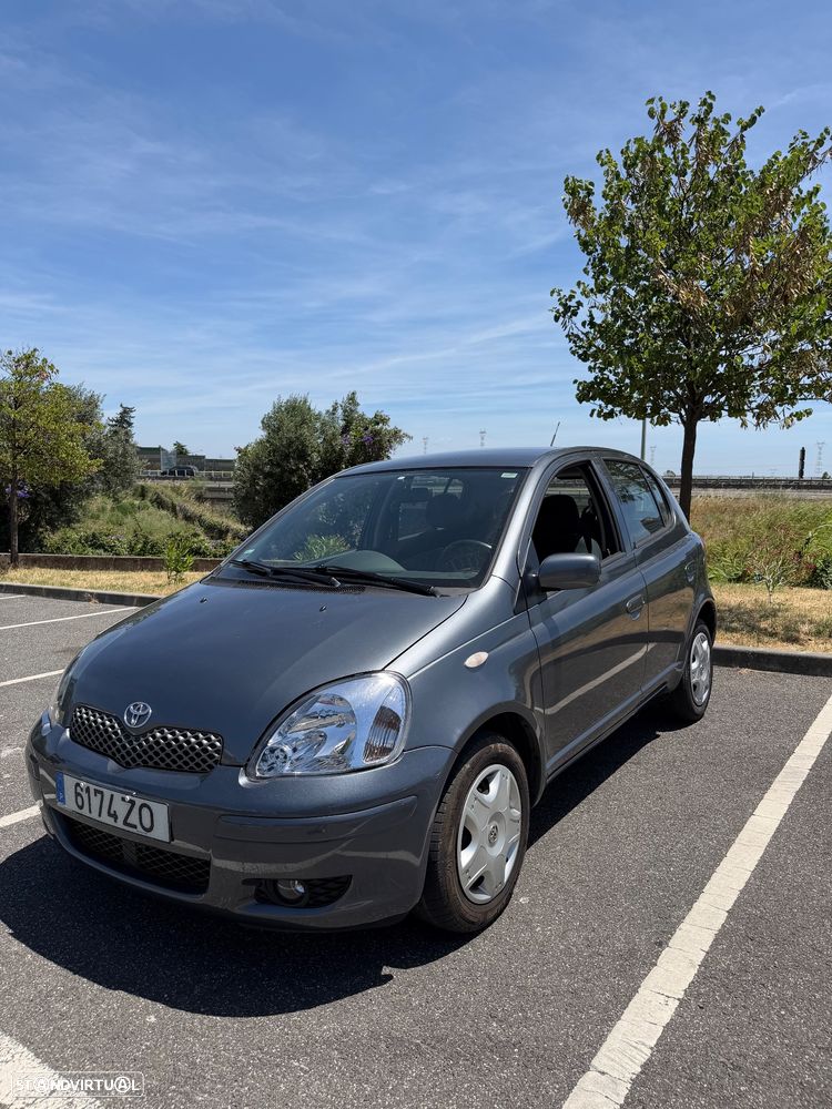 Toyota Yaris 1.0 Sol AC - 2