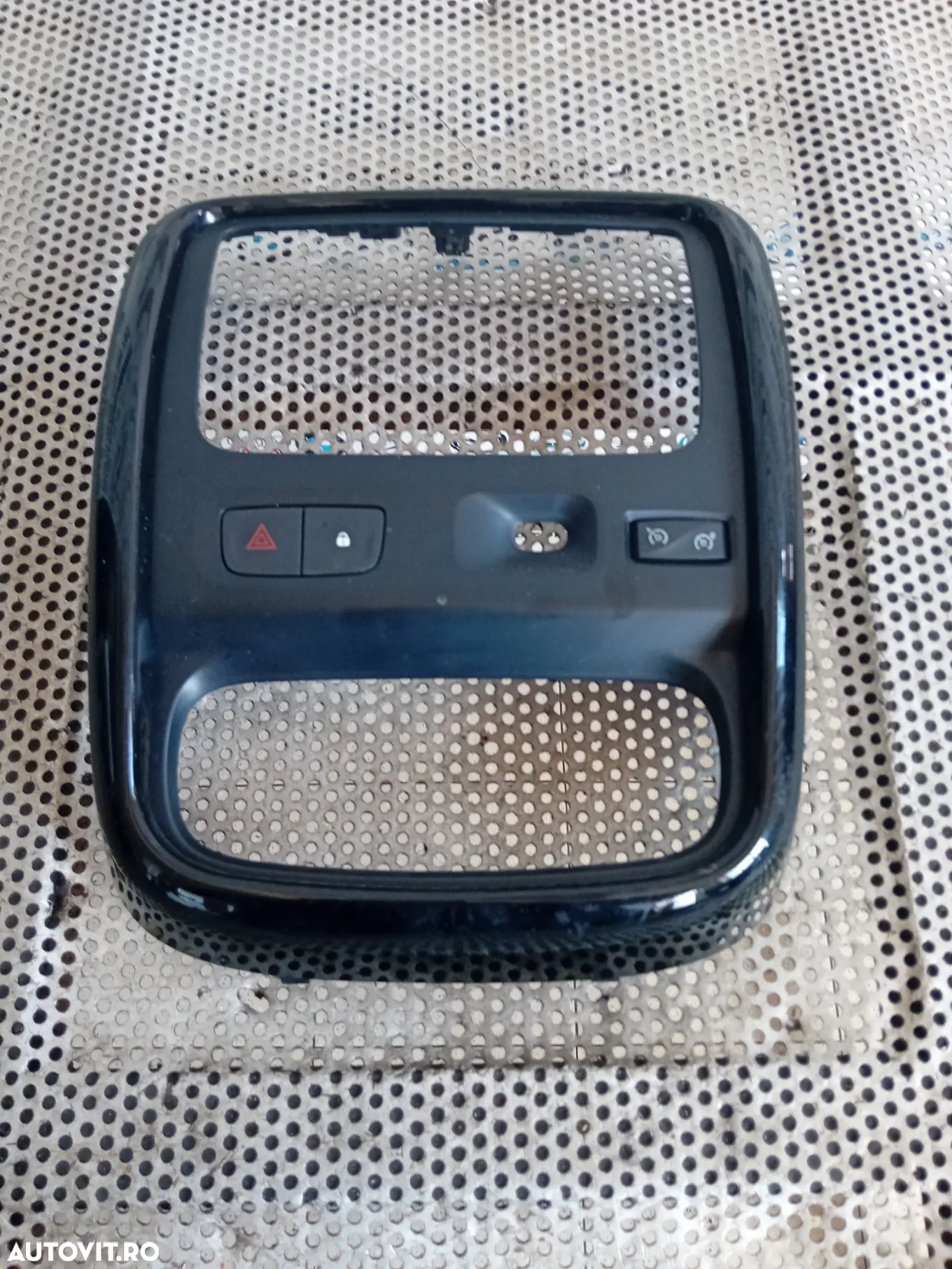 Ornament Rama Bord Consola Centrala Buton Tempomat Avarii Dacia Duster 2010-2017 - 4