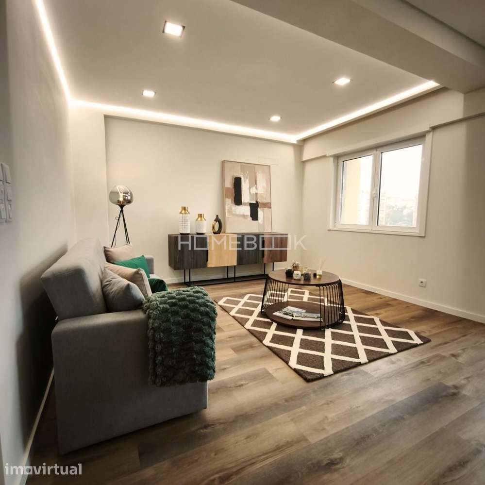 Apartamento T3 para renovar em Benfica, Lisboa - Grande imagem: 2/24