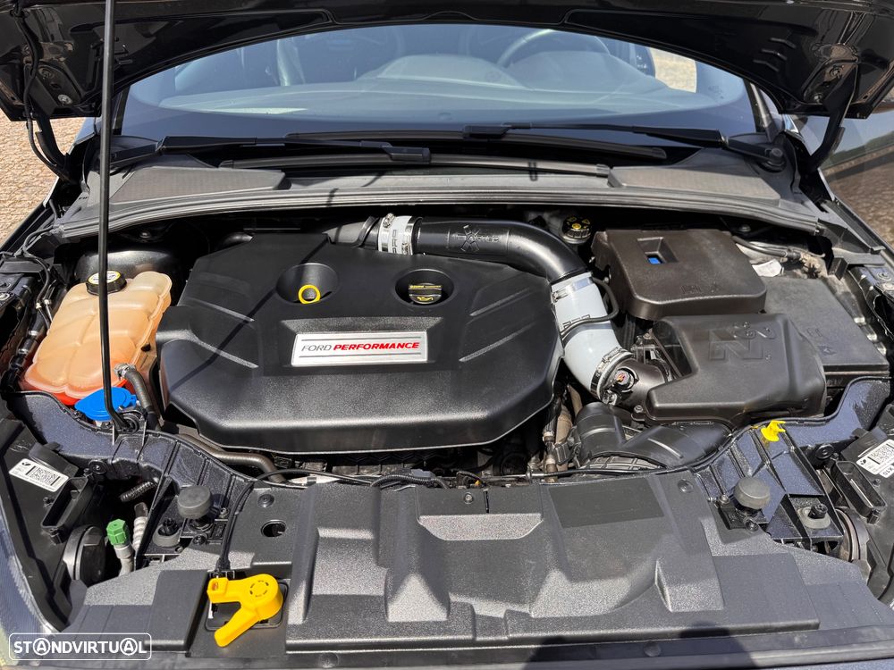 Ford Focus 2.3 EcoBoost RS Pack Performance - 17