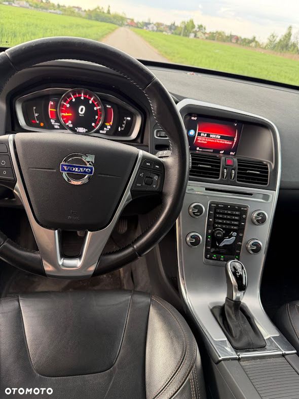 Volvo XC 60 T5 Base - 14