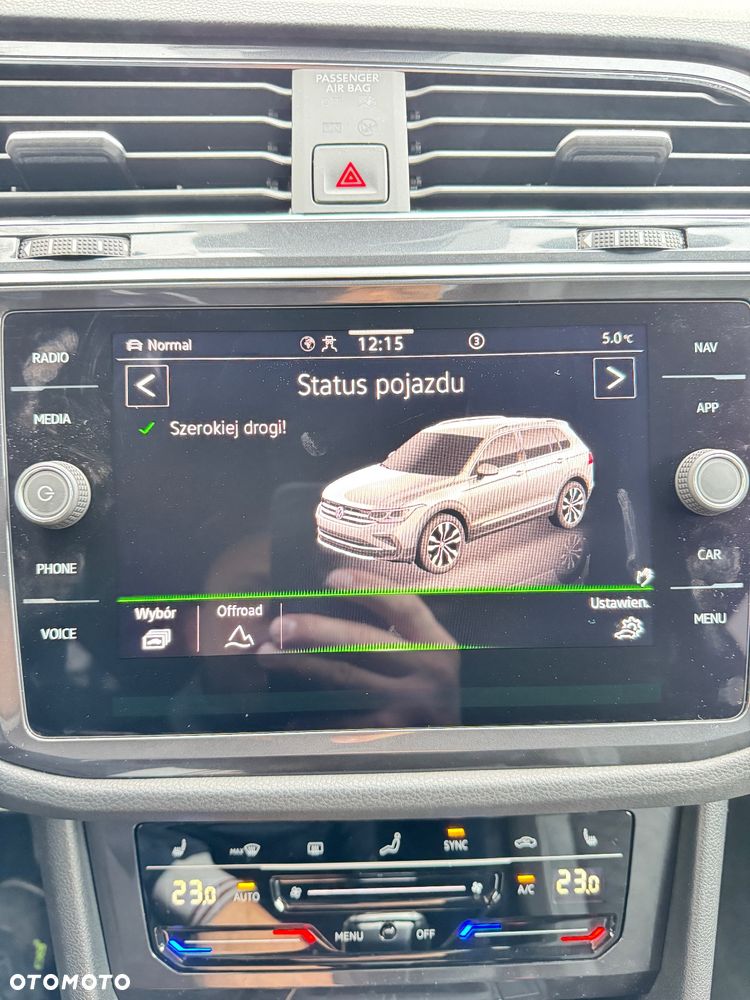 Volkswagen Tiguan 2.0 TDI SCR 4MotION DSG R-Line - 27