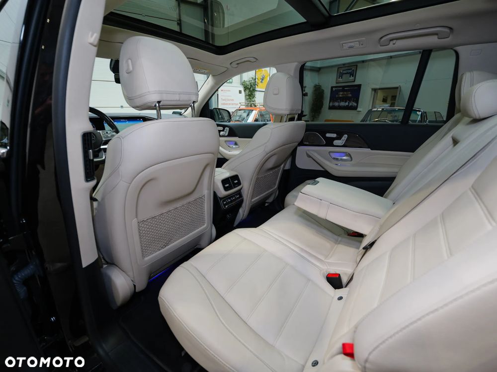 Mercedes-Benz GLS - 17