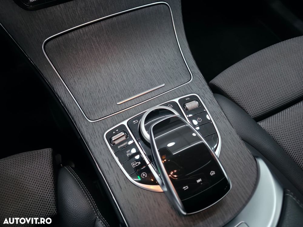 Mercedes-Benz C 220 d Aut - 12
