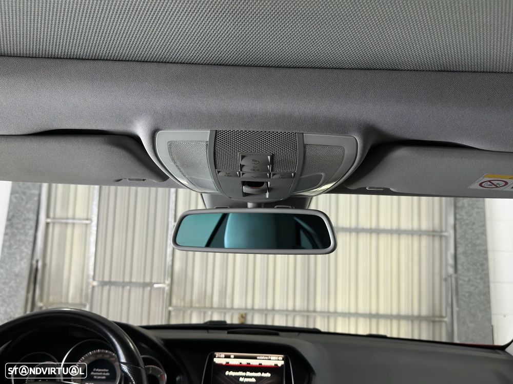 Mercedes-Benz E 220 CDi Elegance BE Auto - 19