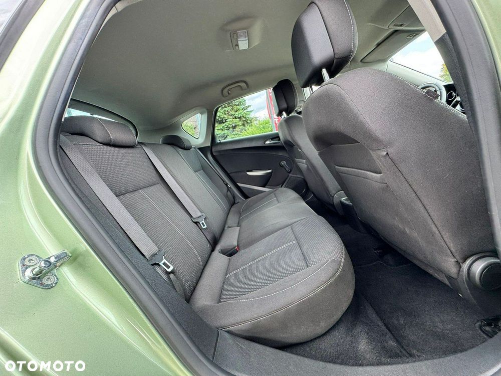 Opel Astra 1.4 T Enjoy - 25