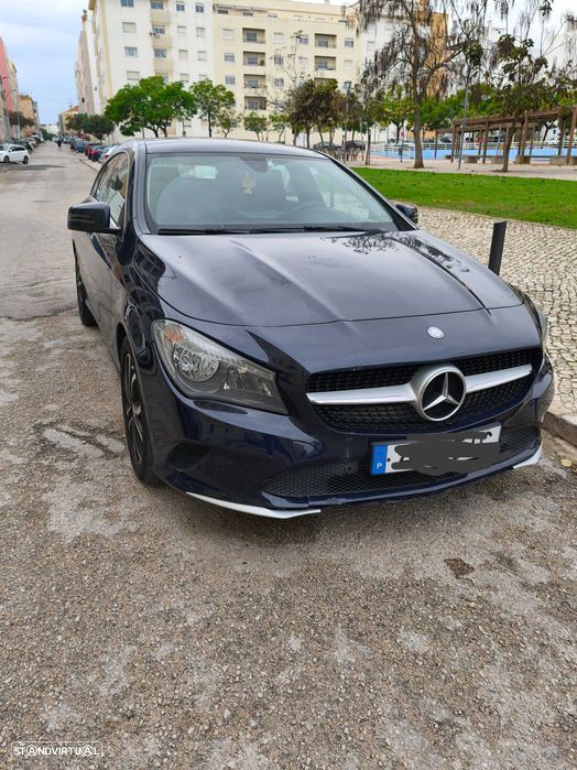 Mercedes-Benz CLA 180 - 1