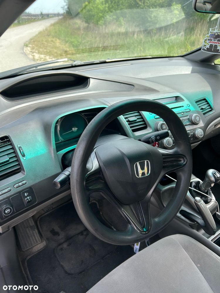 Honda Civic 1.8 Comfort - 23
