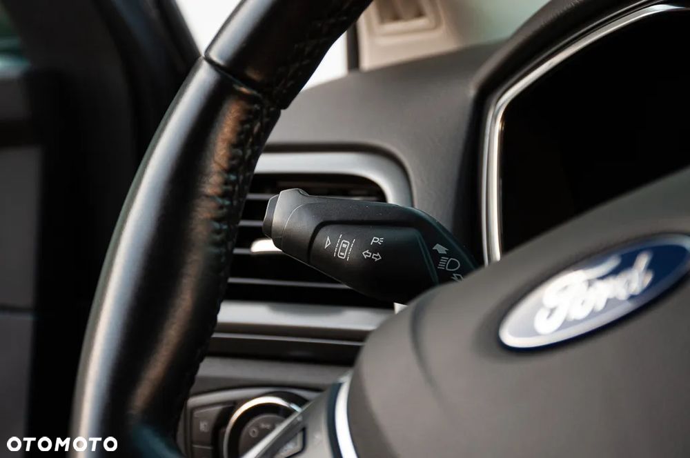 Ford Mondeo SW 2.0 TDCi Titanium - 39